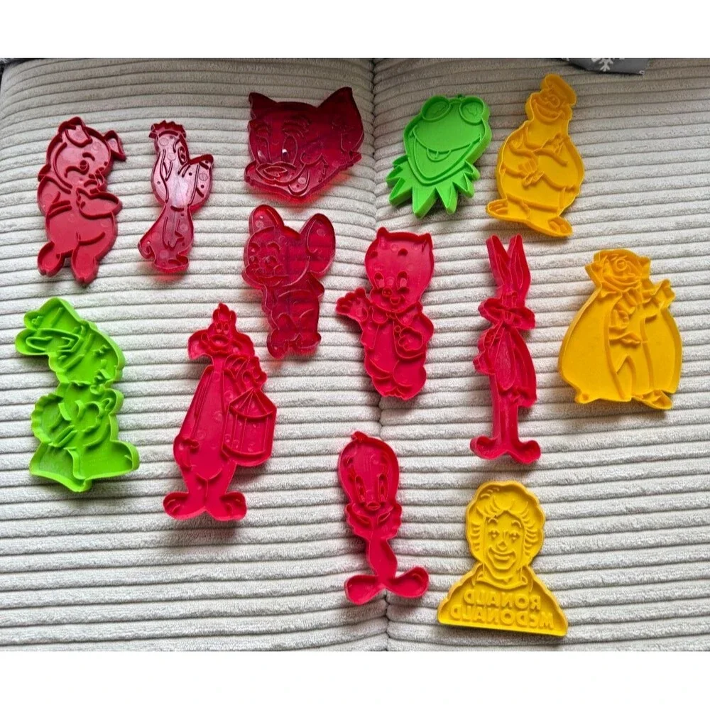 Huge Vintage Lot Cookie Cutters Looney Tunes Muppets Sesame Street 13 Pieces 70s